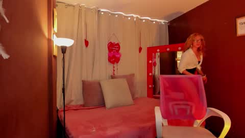 Snapshot of wini_fer chatting on February 2026 01:05:01 PM Wini Fer online show from February 2026 01:05:01 PM