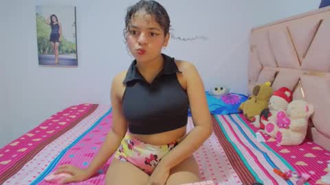  Winnifer Gonzalez  online show from March 2026 03:23:01 AM