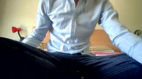 Snapshot of winston1414 chatting on May 2026 12:12:01 PM JanCloud online show from May 2026 12:12:01 PM