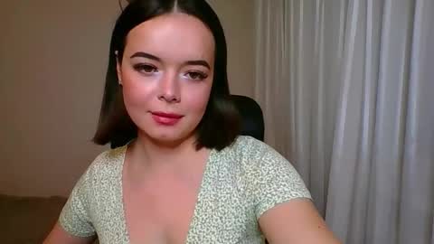 Emma  online show from September 2025 04:54:01 PM