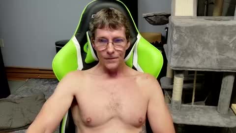 Snapshot of wirehead1970 chatting on October 2025 01:44:02 AM wirehead1970 online show from October 2025 01:44:02 AM