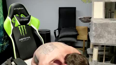 Snapshot of wirehead1970 chatting on October 2025 01:47:01 AM wirehead1970 online show from October 2025 01:47:01 AM