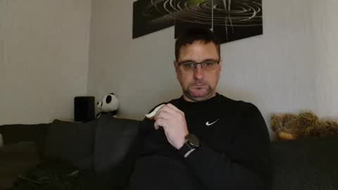 Dirty online show from November 2025 08:19:01 PM