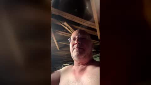 wisenhar online show from April 2026 04:22:01 PM