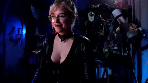 Goddess of two strapons  - Mr. long Don Mr. Pinky online show from February 2025 07:52:01 PM