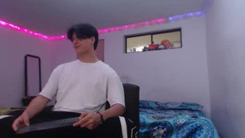 Snapshot of with_ken chatting on February 2026 02:26:01 AM Ken online show from February 2026 02:26:01 AM