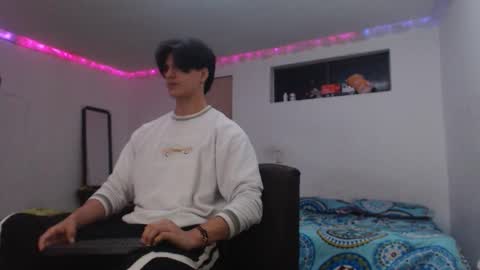 Snapshot of with_ken chatting on February 2026 06:51:01 AM Ken online show from February 2026 06:51:01 AM