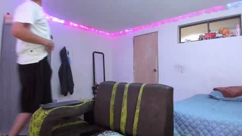 Snapshot of with_ken chatting on March 2026 02:27:02 AM Ken online show from March 2026 02:27:02 AM