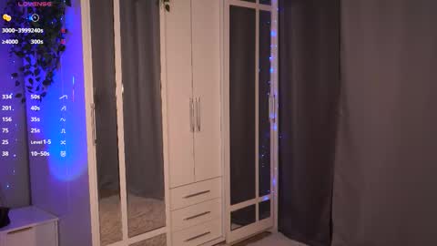 Hollis online show from October 2025 07:47:02 PM