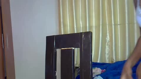 girlie o online show from February 2025 04:10:02 AM