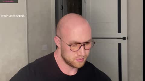 Wlademar online show from October 2025 02:18:02 PM