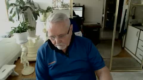 Snapshot of wlodek165 chatting on February 2025 10:00:01 AM wlodek165 online show from February 2025 10:00:01 AM