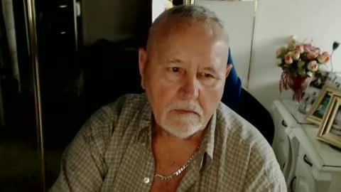 Snapshot of wlodek165 chatting on March 2026 08:26:01 AM wlodek165 online show from March 2026 08:26:01 AM