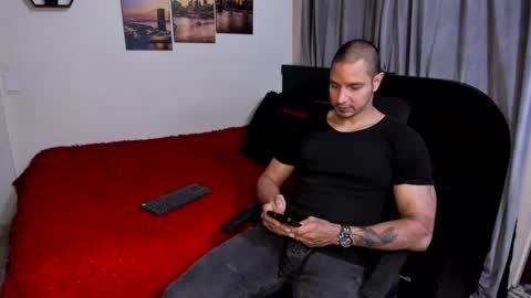 Magnus Dark independent model online show from April 2026 05:36:02 AM