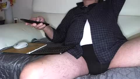 wobbel online show from December 2024 04:32:02 PM