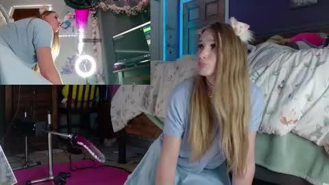 Snapshot of wolf_princess chatting on November 2025 02:20:01 AM wolf_princess online show from November 2025 02:20:01 AM