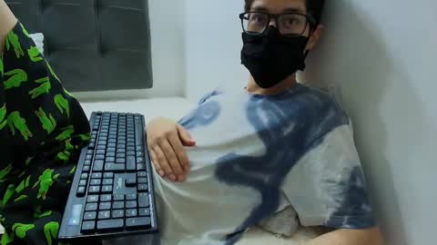  W O L F  online show from February 2025 11:33:01 AM