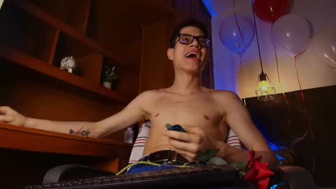  W O L F  online show from September 2025 12:28:02 PM