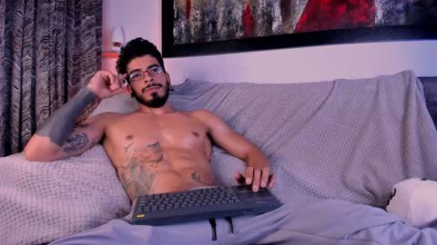 wolferatus online show from December 2024 08:15:01 PM