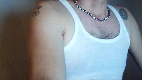 Luis online show from April 2026 11:38:02 PM