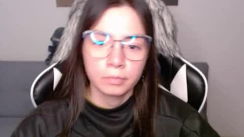 Alex online show from November 2025 01:11:01 AM