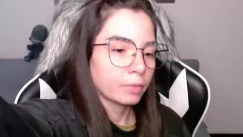 Alex online show from November 2025 02:11:01 AM