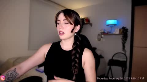   online show from February 2025 02:28:02 AM