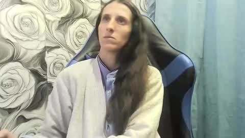 wolfxsnow online show from December 2025 07:59:01 AM