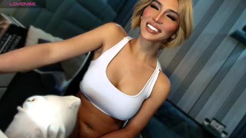 Julia online show from March 2026 05:24:01 AM