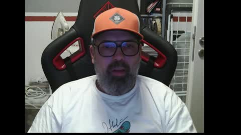 Adam online show from November 2025 11:03:01 PM