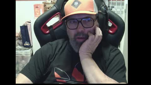 Snapshot of womenizzeer chatting on January 2026 10:26:01 PM Adam online show from January 2026 10:26:01 PM