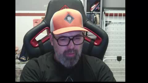 Snapshot of womenizzeer chatting on January 2026 04:23:02 PM Adam online show from January 2026 04:23:02 PM