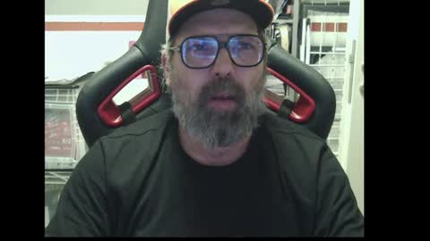 Snapshot of womenizzeer chatting on February 2026 12:18:02 AM Adam online show from February 2026 12:18:02 AM