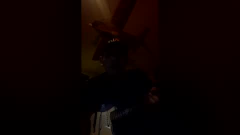 Snapshot of wonderboy3272 chatting on February 2026 09:13:02 PM guido online show from February 2026 09:13:02 PM