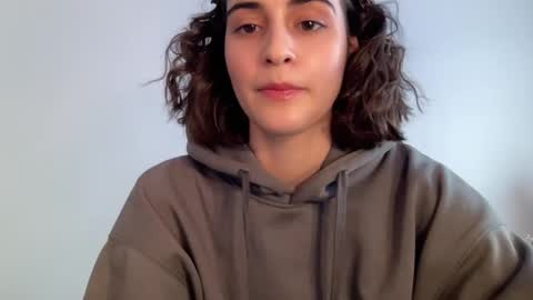 Stia online show from March 2025 02:34:02 PM