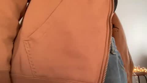 Stia online show from March 2025 03:16:02 PM