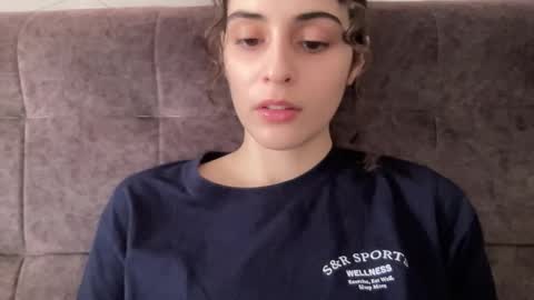 Stia online show from October 2025 05:48:01 AM