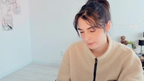 Stia online show from April 2026 02:55:02 PM