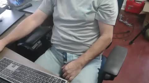 woodworker6473 online show from January 2026 02:31:01 PM