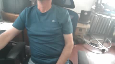 woodworker6473 online show from April 2026 01:49:01 PM