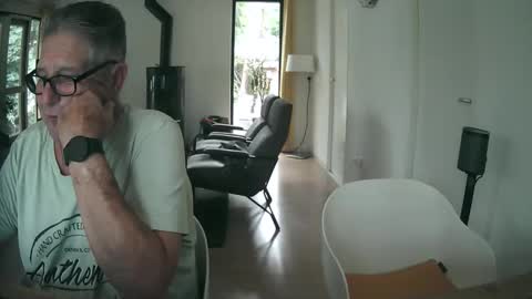 woodwurm and Snoeske online show from September 2025 03:46:02 PM