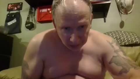 woody0732 online show from November 2025 11:50:01 PM