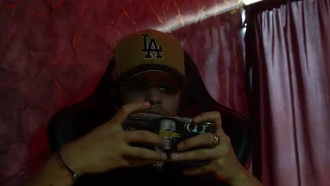 Snapshot of woondeer17 chatting on February 2026 06:06:02 PM Woondeer online show from February 2026 06:06:02 PM