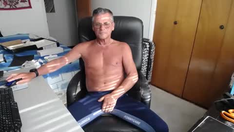 Large one  online show from December 2024 05:15:02 PM