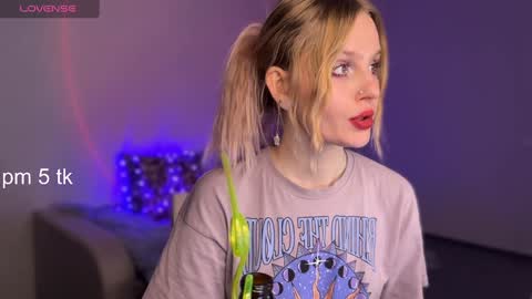 Arnika and Simon online show from February 2025 07:05:02 PM