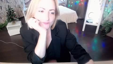 Snapshot of wow_co chatting on December 2024 04:13:02 PM wow_co online show from December 2024 04:13:02 PM