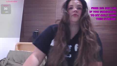 Kaitlyn xx online show from November 2025 12:37:01 PM