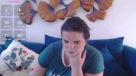 Snapshot of wow_its_kaitlyn chatting on June 2026 06:02:01 AM Kaitlyn xx online show from June 2026 06:02:01 AM
