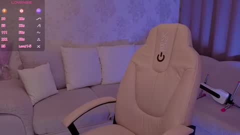 Kate online show from November 2025 02:23:02 AM