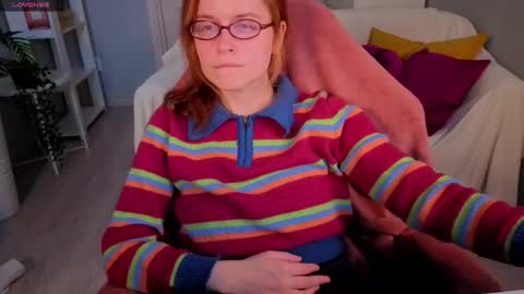 Rebecy online show from October 2025 01:53:02 PM